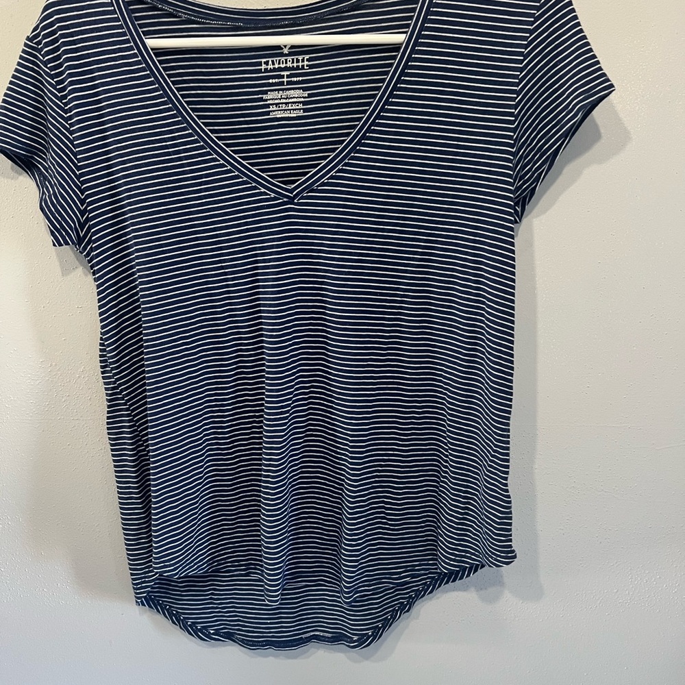 American Eagle Outfitters FAVORITE Navy and White Striped Tee XS